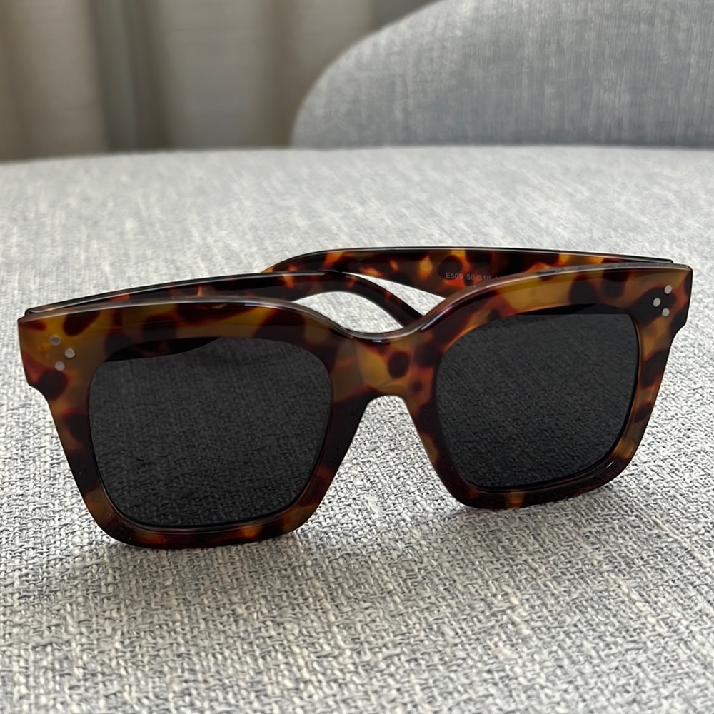 NEW OVERSIZED TORTOISE SUNGLASSES